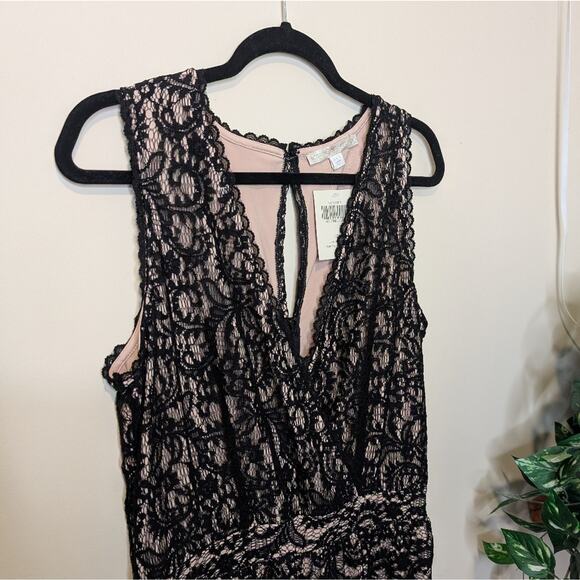 Boston Proper Lace V-Neck Jumpsuit 12 NWt - Picture 2 of 9